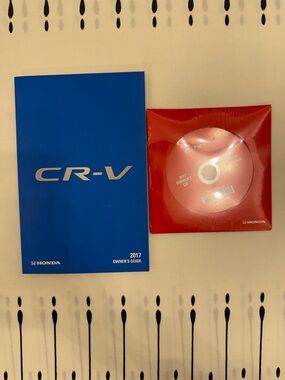 Honda CR-V 2017 Owner's Guide with Red Companion CD